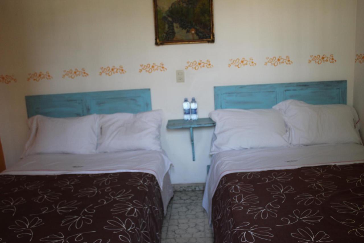 Hotel Posada Chamacuero Comonfort Buitenkant foto