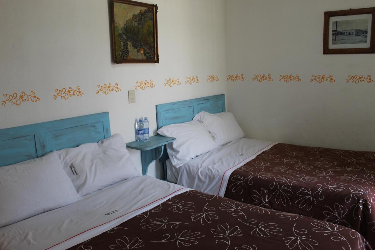 Hotel Posada Chamacuero Comonfort Buitenkant foto