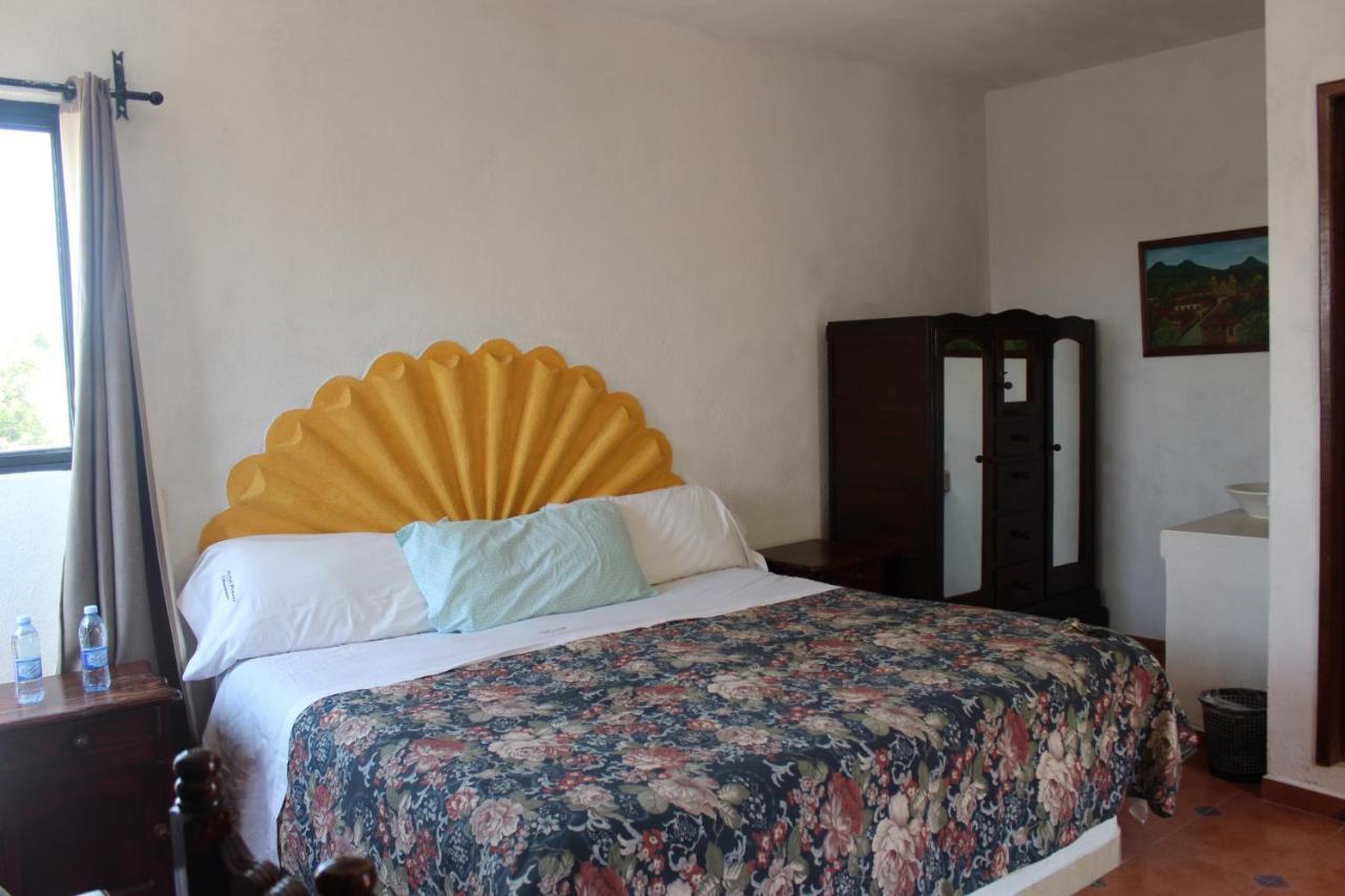 Hotel Posada Chamacuero Comonfort Buitenkant foto