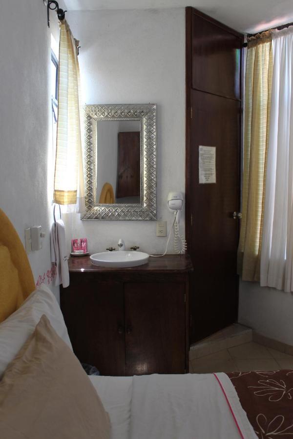 Hotel Posada Chamacuero Comonfort Buitenkant foto